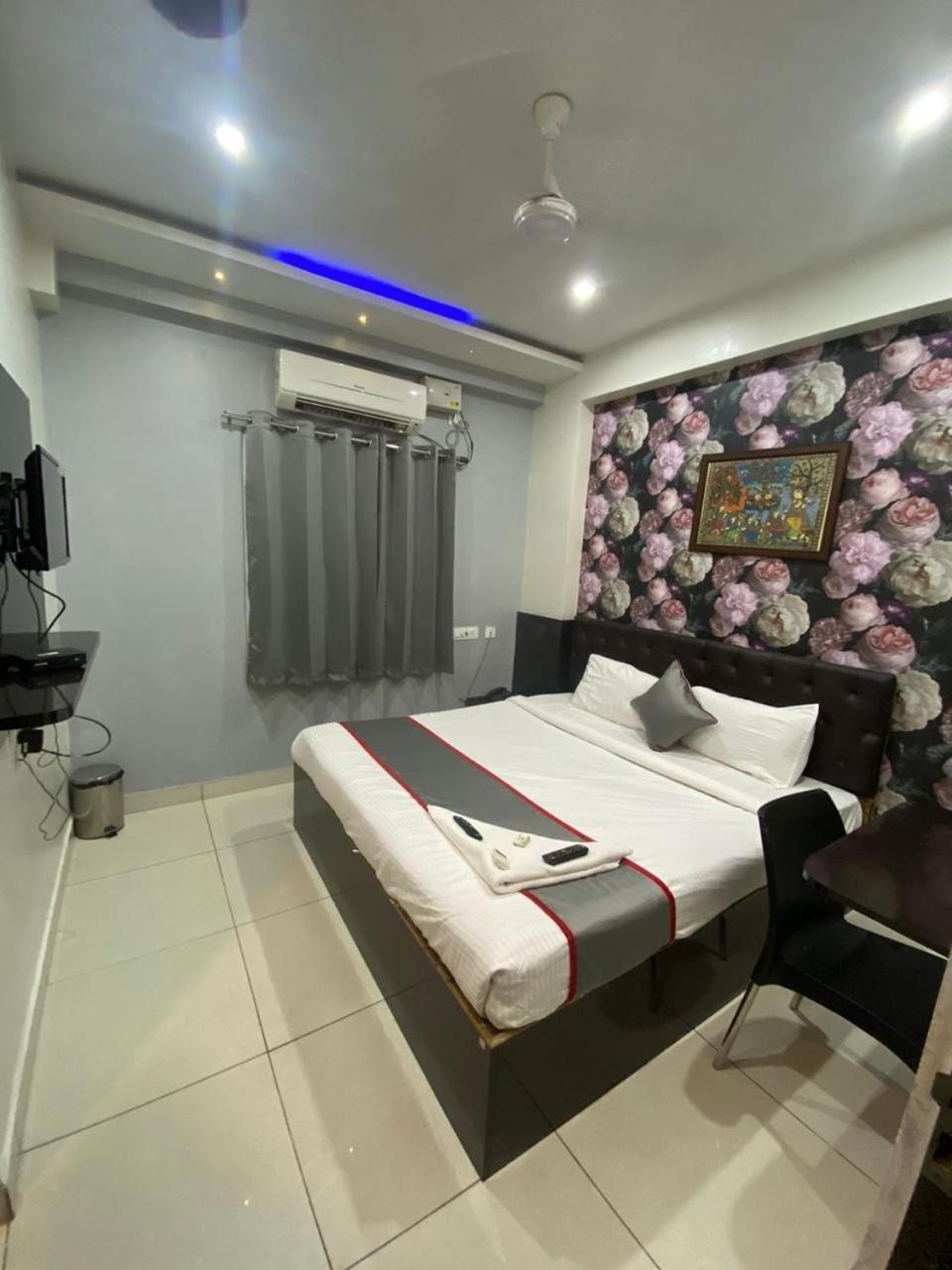 Hotel Grandview Kondapur  Exterior photo
